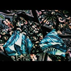 Strappy Back Leaf Patterned Swim Top